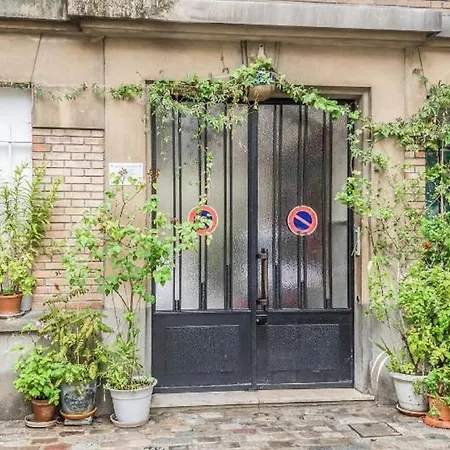 Typically Parisian Apartment *